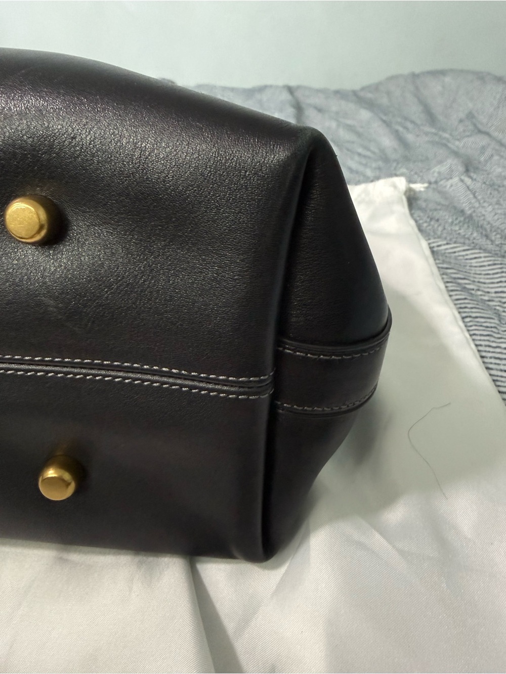 Coach Empire 40 Black Leather Handbag - Picture 5 of 13